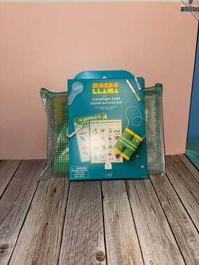 Mondo Llama Scavenger Hunt Travel Activity Kit